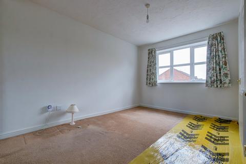 4 Dewsbury Close, Astwood Bank, Redditch, B96 6BH