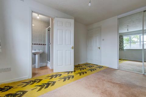 4 Dewsbury Close, Astwood Bank, Redditch, B96 6BH