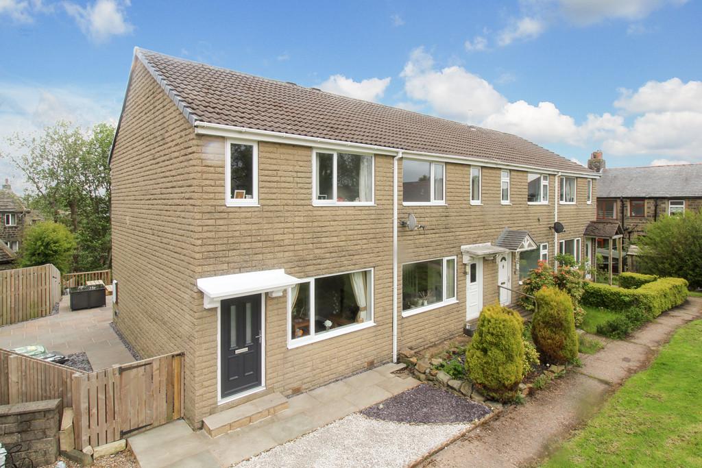 Broomhill Close, Scholes 3 bed terraced house £180,000