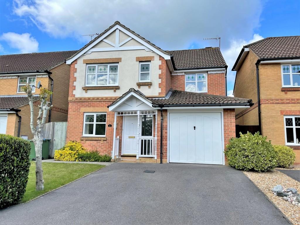 Browning Close, Whiteley 4 bed detached house £475,000