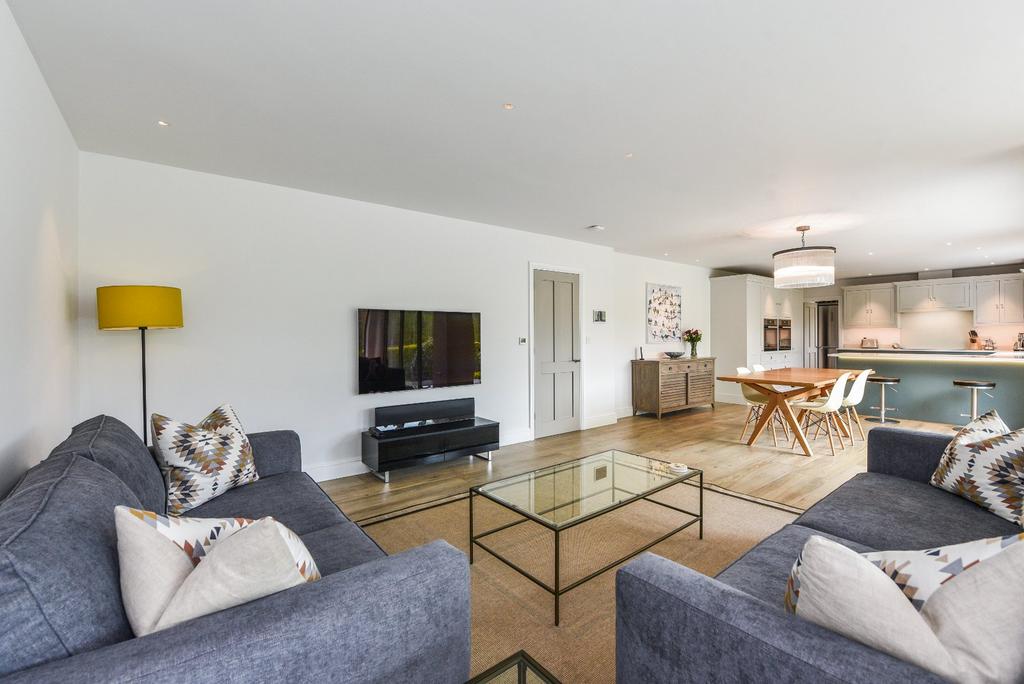 Hussell Lane, Medstead, Alton 4 bed detached house £1,250,000