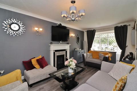 8 Haig Close, Sutton Coldfield, B75 6PJ
