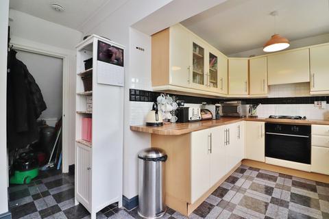 8 Haig Close, Sutton Coldfield, B75 6PJ