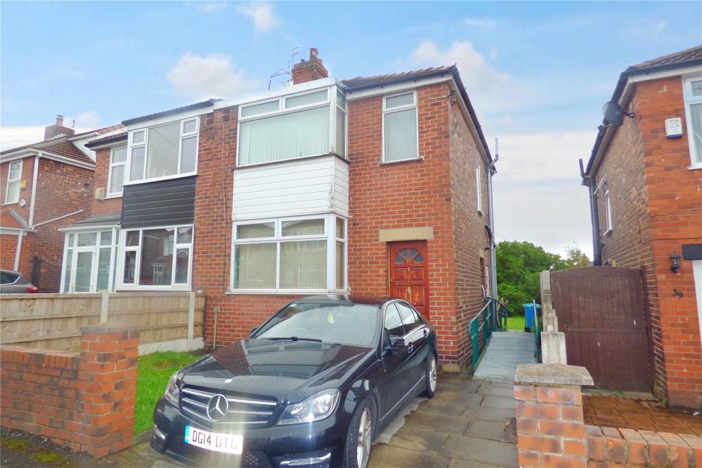 Kirby Avenue, Chadderton, Oldham, OL9 3 bed semidetached house £140,000