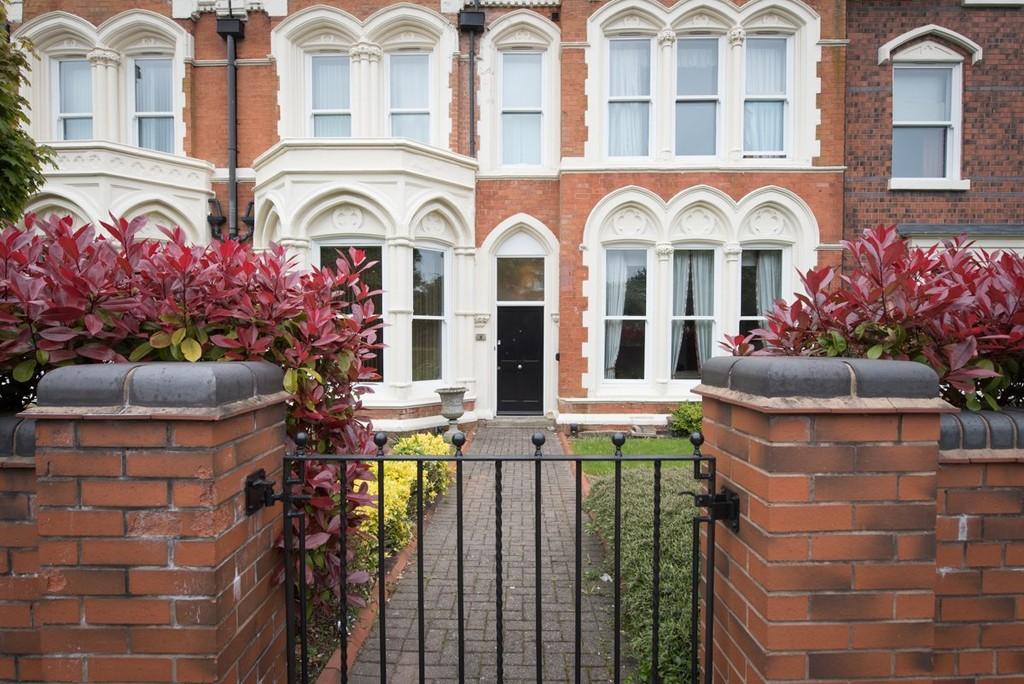 Royal Court, 66 Lichfield Road, Sutton Coldfield 2 bed apartment £360,000