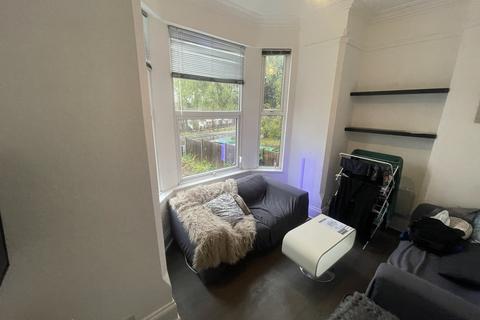 1 bedroom in a house share to rent - Woodborough Road, Nottingham