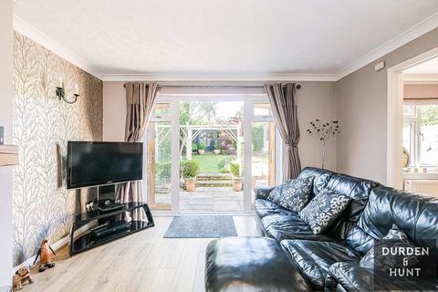 5 Coopers Mews, Ongar, CM5 9AJ