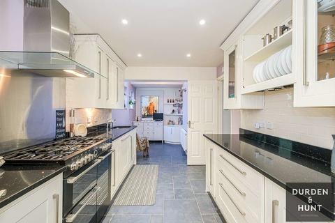 5 Coopers Mews, Ongar, CM5 9AJ