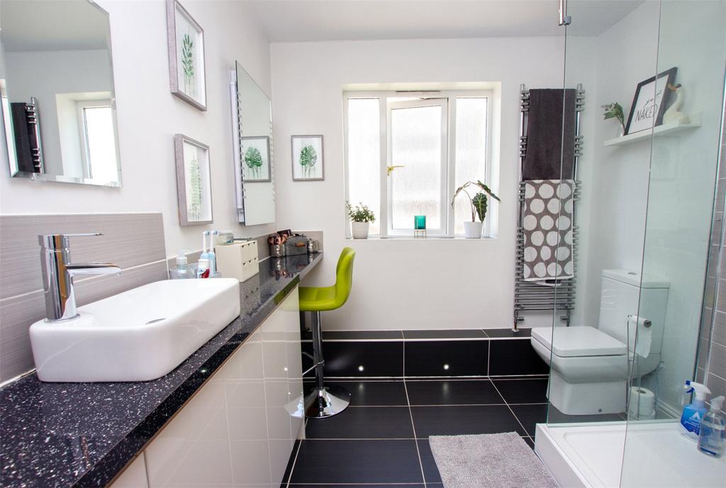 Ensuite