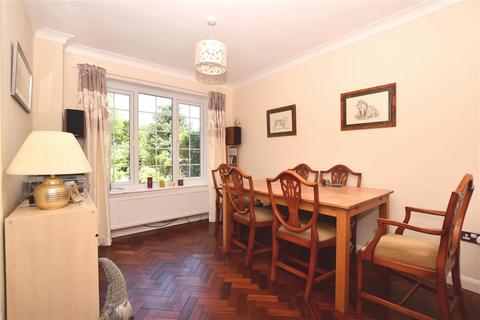 45 Epple Bay Road, Birchington, CT7 9EN