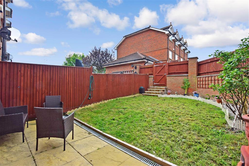 Lewis Mews, Snodland, Kent 3 bed end of terrace house £315,000