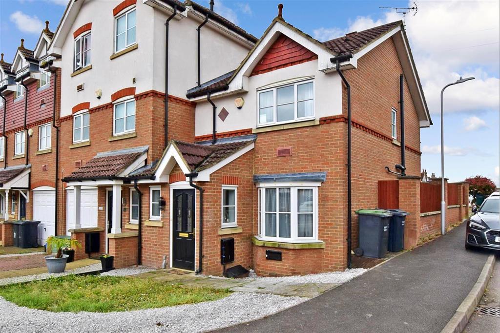 Lewis Mews, Snodland, Kent 3 bed end of terrace house £315,000