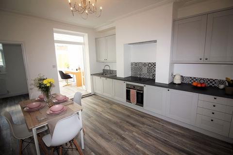 23 Abbey Walk, Halifax, HX3 0AJ