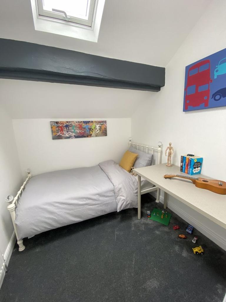 Photo 18