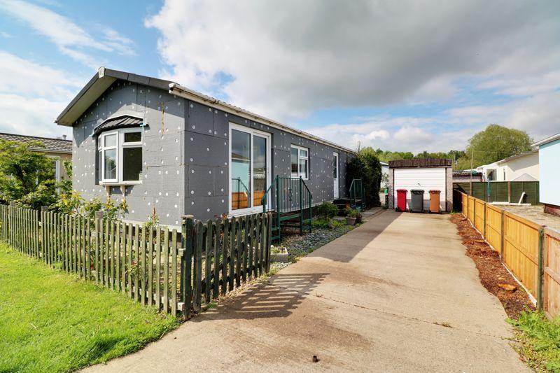 Ashfield Park, Scunthorpe 2 bed mobile home £64,950