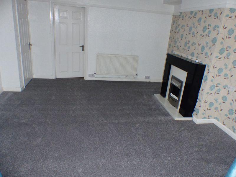 Lounge 2