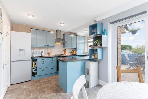 42 Bredisholm Drive, Baillieston, Glasgow, G69 7HZ