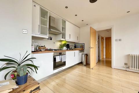 1 bedroom apartment to rent, Thrawl Street, London