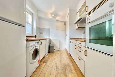 2 bedroom duplex to rent, Princes Court, SE16