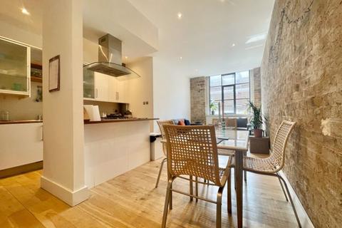 2 bedroom apartment to rent, Thrawl Street, E1