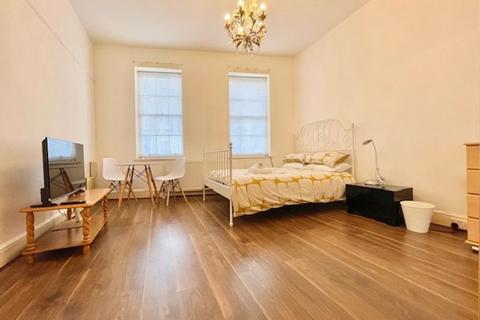 Studio to rent, Warren Street, W1 - Short Let