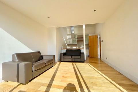 1 bedroom apartment to rent, Thrawl Street, London