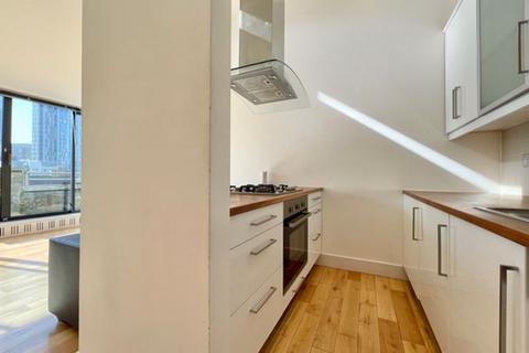 1 bedroom apartment to rent, Thrawl Street, London