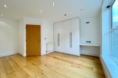 1 bedroom apartment to rent, Holloway Road, N7