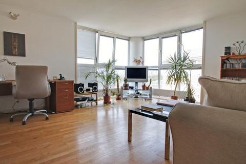 1 bedroom apartment to rent, King Frederick Ninth Tower, SE16