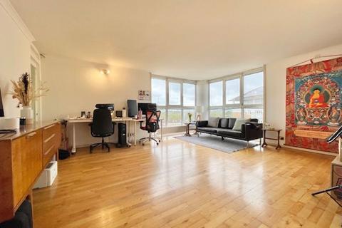 1 bedroom apartment to rent, King Frederick Ninth Tower, SE16