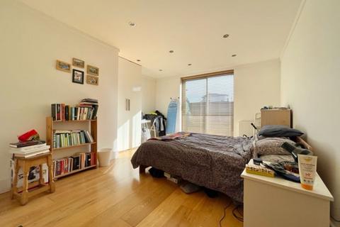1 bedroom apartment to rent, Holloway Road, N7