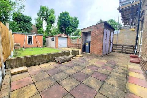 10 Elm Road, Feltham, TW14 8EW
