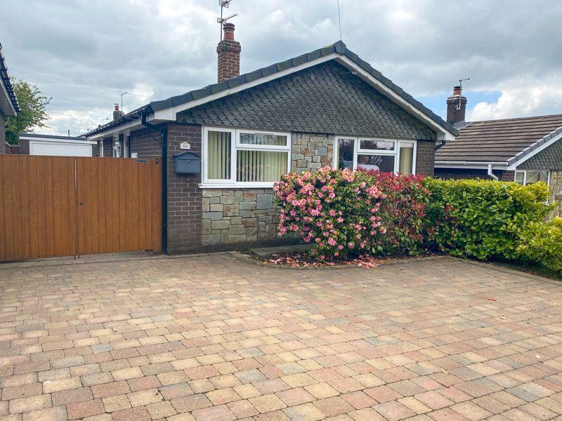 Farmside Lane, Biddulph Moor, ST8 7LY 2 bed detached bungalow £185,000