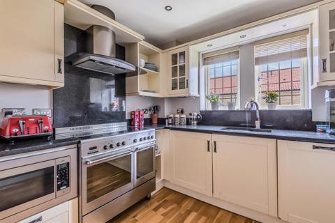 85 Micklethwaite Grove, Wetherby, LS22 5LA