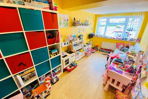 9 Jackson Close, Hampton Magna, Warwick, CV35 8SZ