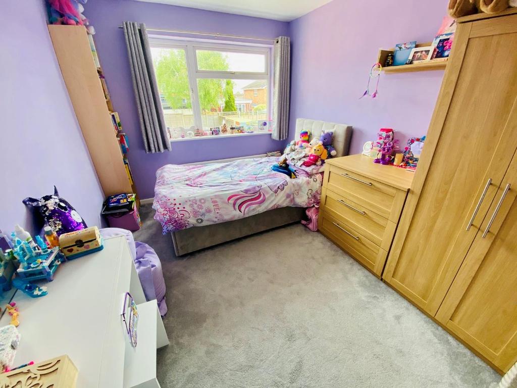 Bed3.jpg