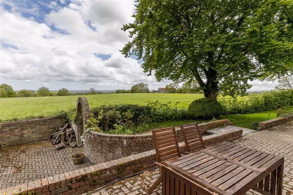 Chalbury Hill, Wimborne, Dorset 4 bed semidetached house £975,000
