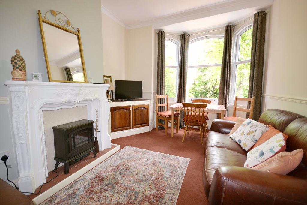 67 Victoria Embankment, Darlington 3 bed flat £650 pcm (£150 pw)
