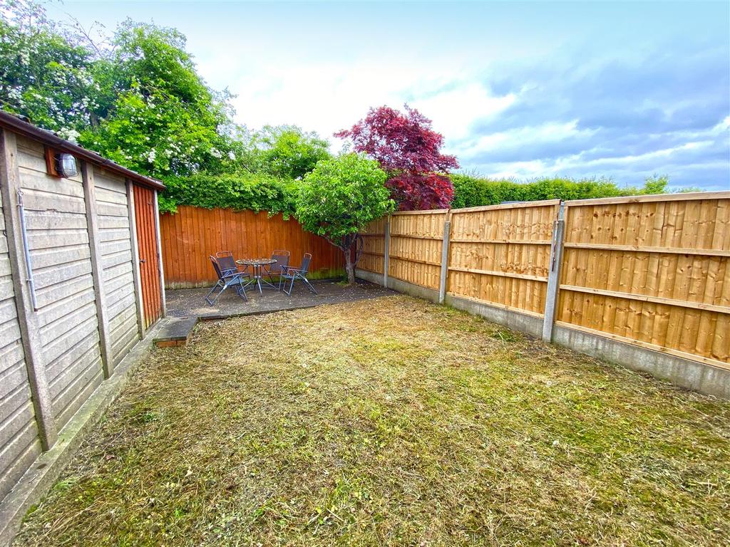 Trevor Drive, Crosby, Liverpool 3 bed semidetached house £230,000