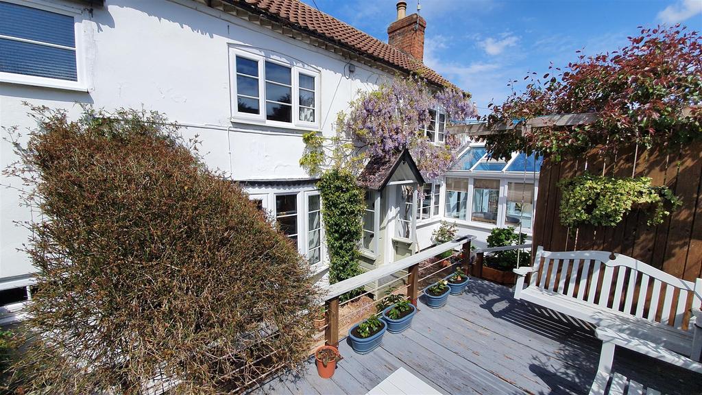 Fisher Lane, Bingham 2 bed detached house £295,000