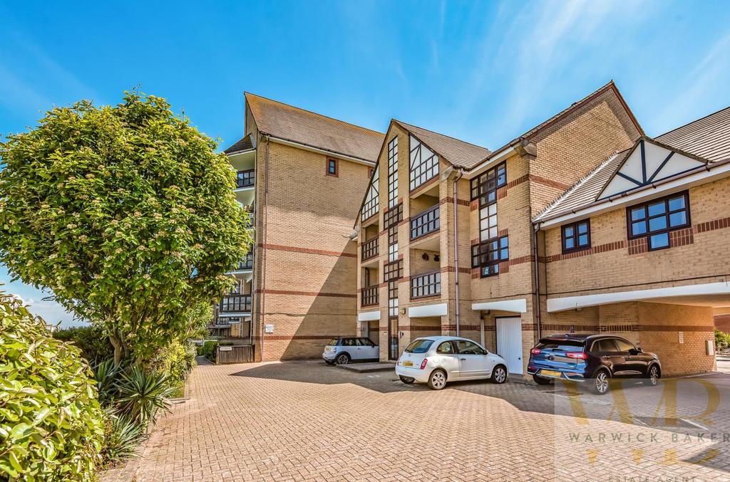 Emerald Quay, ShorehamBySea 2 bed flat £285,000