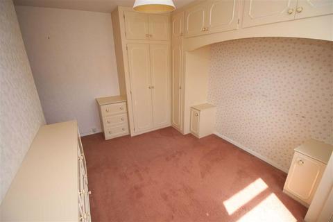 5 Hazel Walk, Wemyss Bay, PA18 6BQ