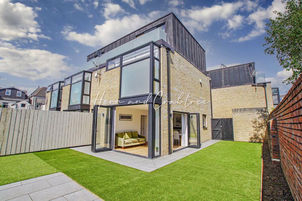 Conway Road, Cardiff 3 bed end of terrace house £525,000
