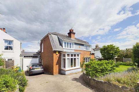 53 Bromwich Road, Worcester, WR2 4AD