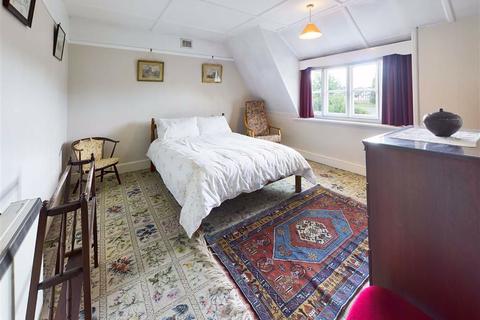 53 Bromwich Road, Worcester, WR2 4AD