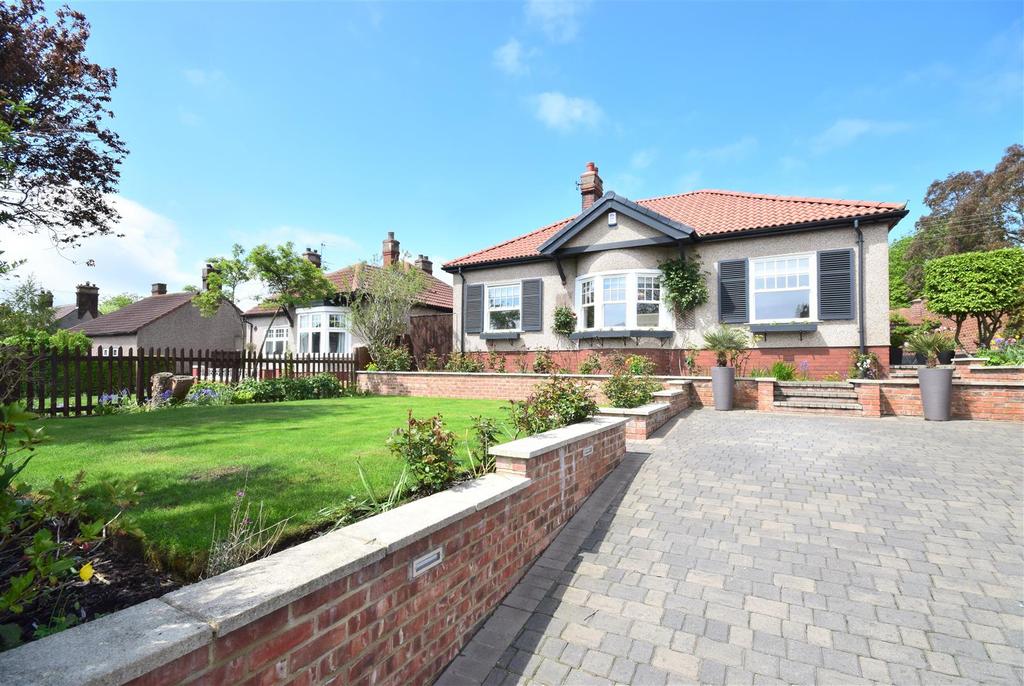 Durham Road, Middle Herrington, Sunderland 2 bed detached bungalow £