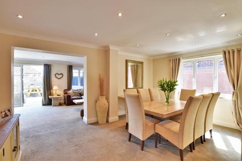 30 Whiterocks Grove, Sunderland, SR6 7LL