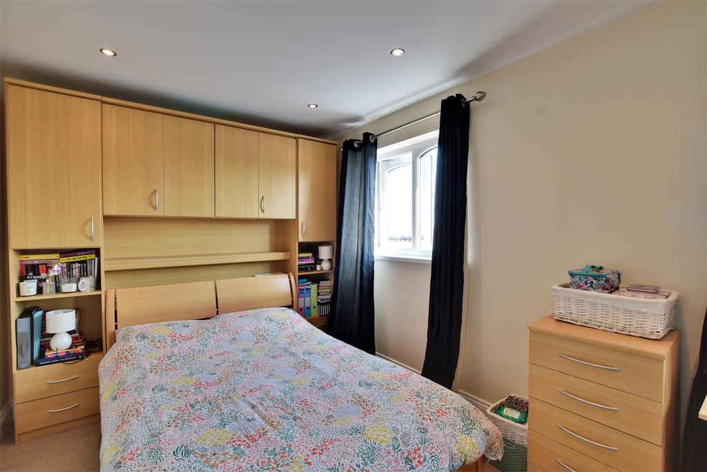 Bedroom 2 (Rear Facing)