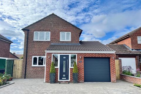 30 Whiterocks Grove, Sunderland, SR6 7LL