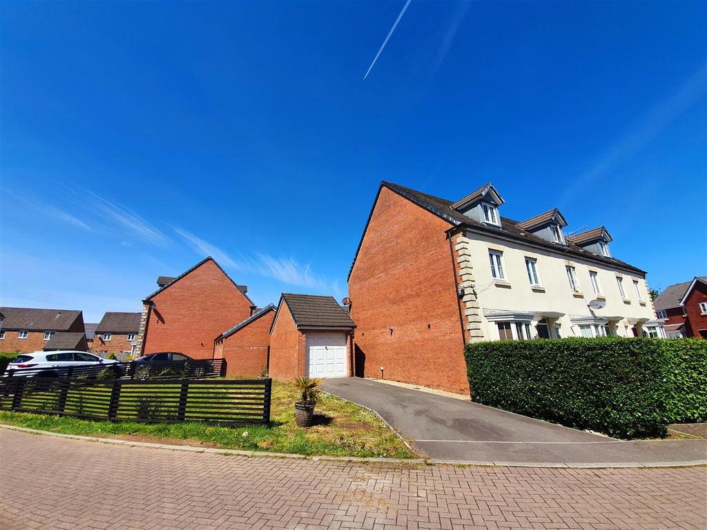 Glan Yr Afon, Gorseinon, Swansea 4 bed end of terrace house £210,000